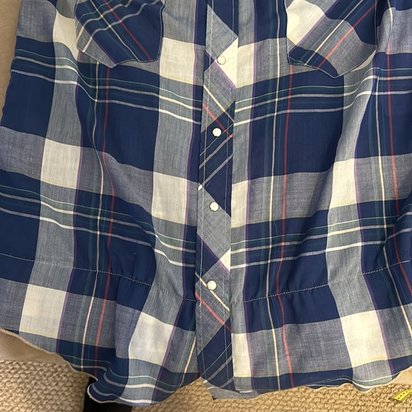 One of a kind pearl snap halter top - Picture 3 of 7